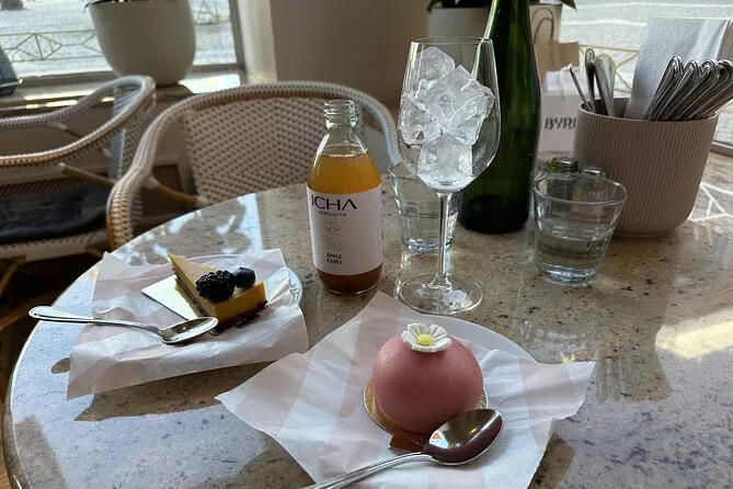 Private food tour in Stockholm sampling herring and princess cake in Gamla Stan, Sweden